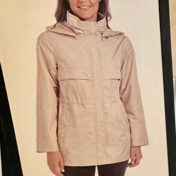 NWT Jones of New York Rain Coat Removable Hood water repellent Women XL Cream - Picture 12 of 12